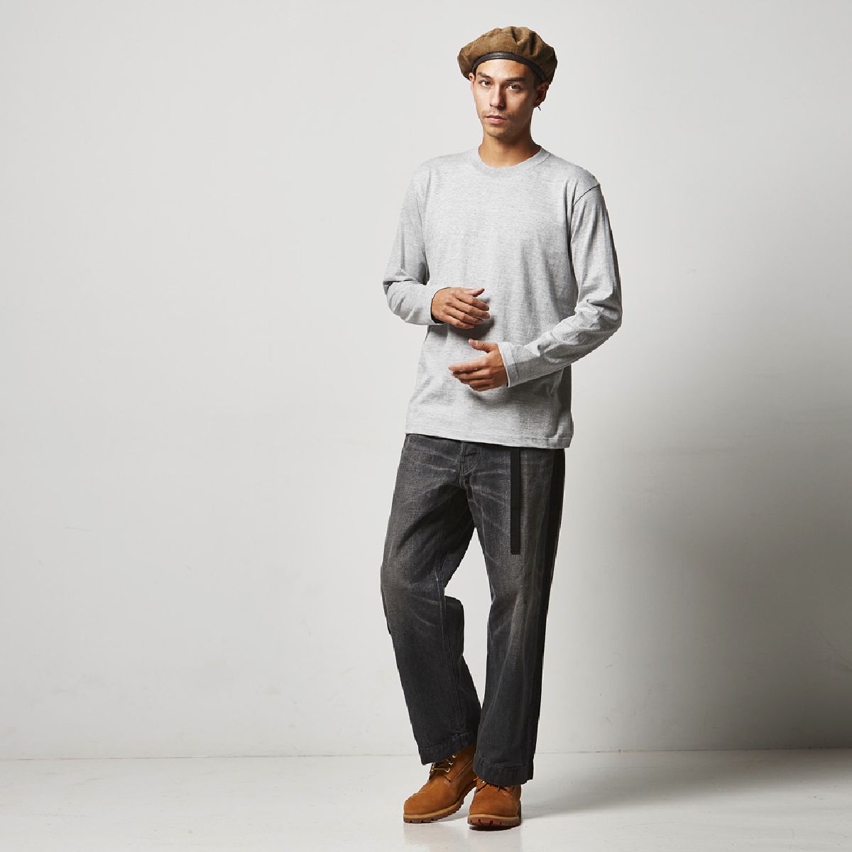 Height 182cm L size 006. Mixed gray wear