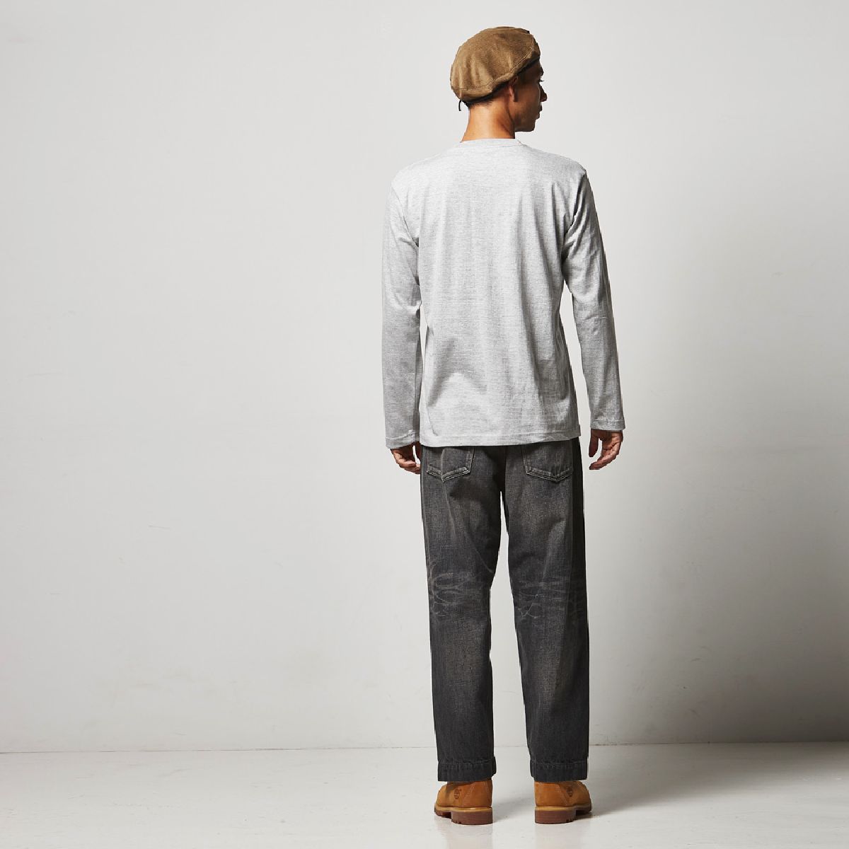 Height 182cm L size Buck silhouette