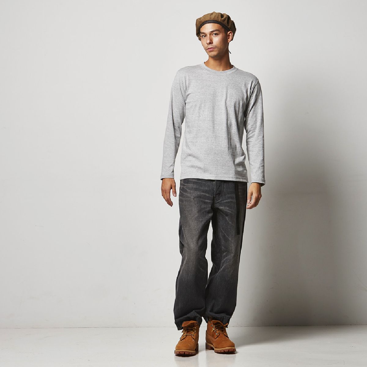Height 182cm M size 006. Mixed gray wear