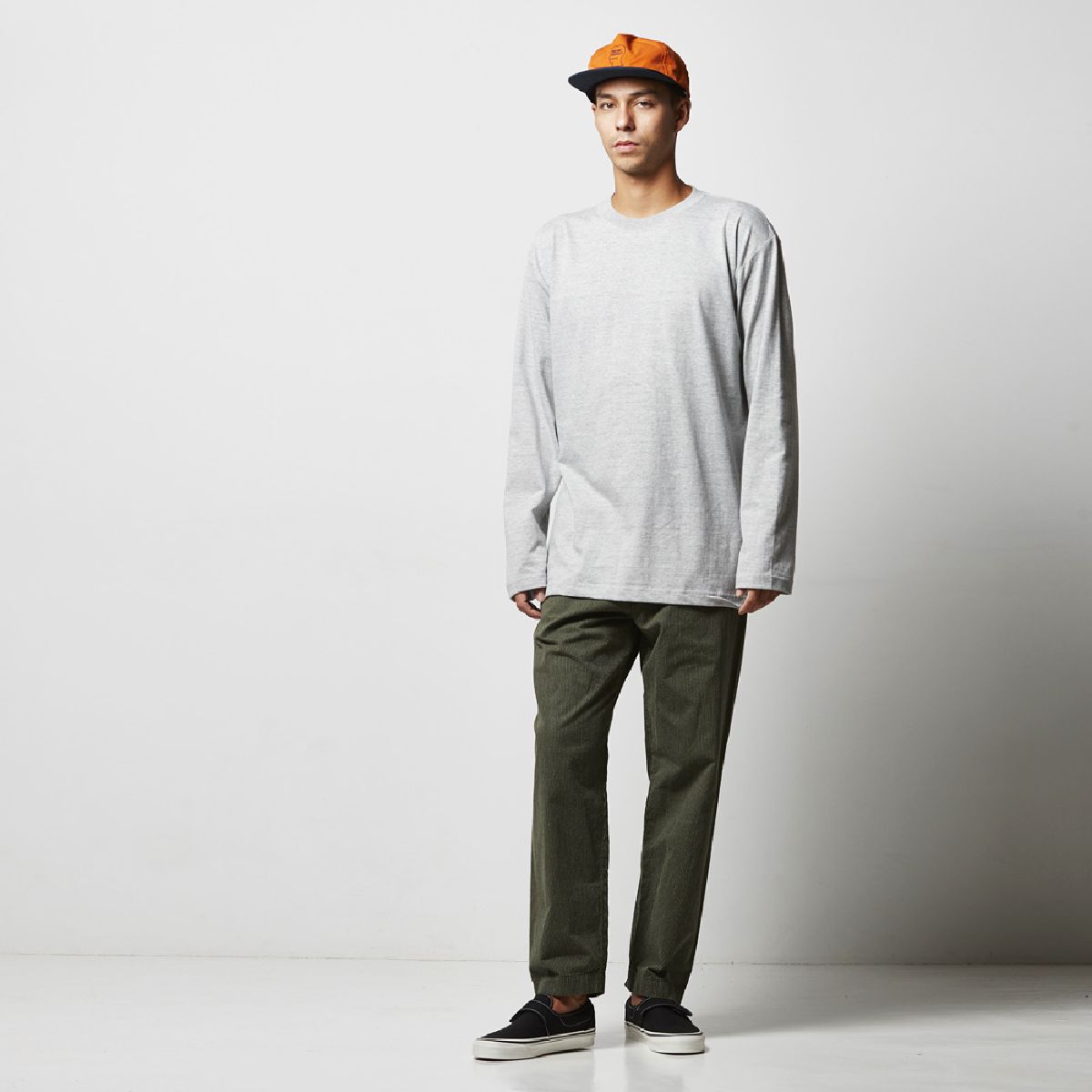 Height 182cm XL Size 006. Mixed gray wear