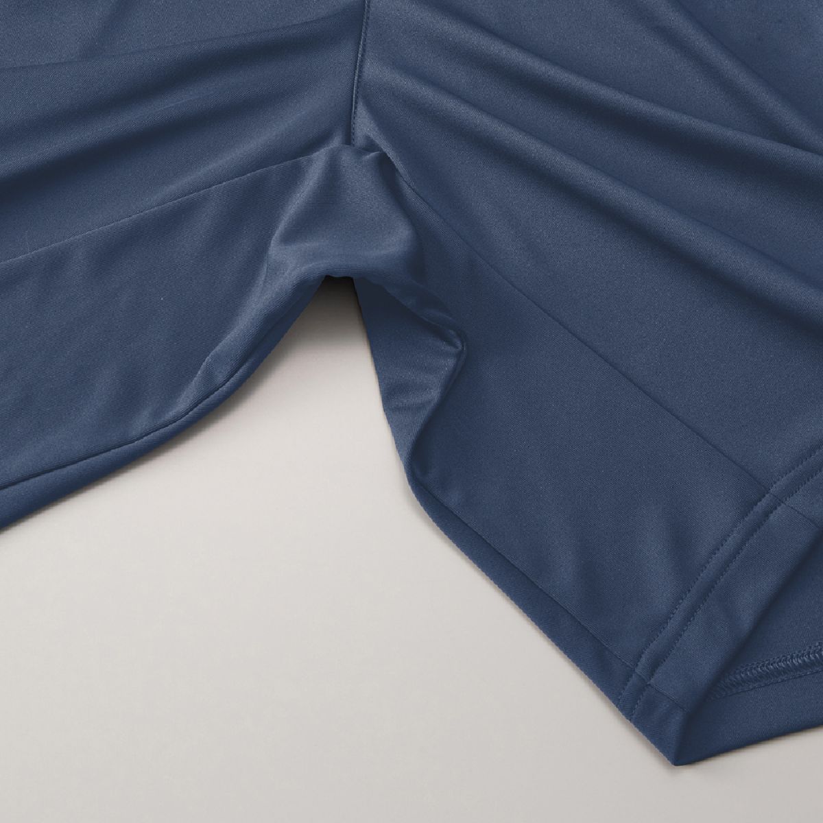 The inseam comes with a gusset for ease of movement