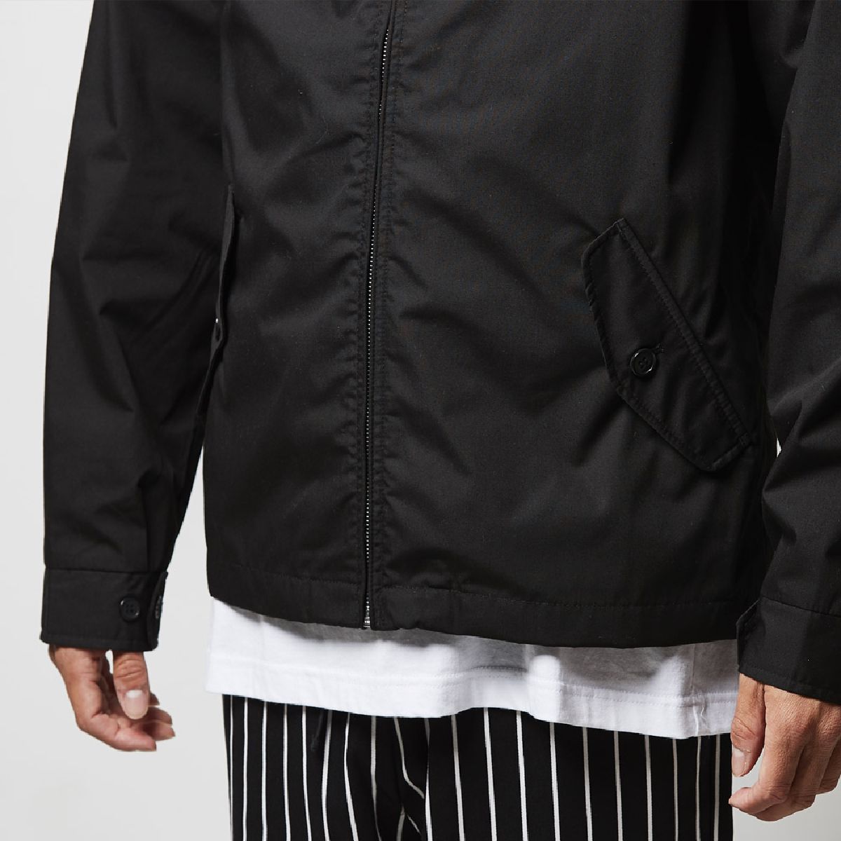 United Athle 7078-01 Works Classic Swing Top Jacket 15 Pocket with flap on the left and right