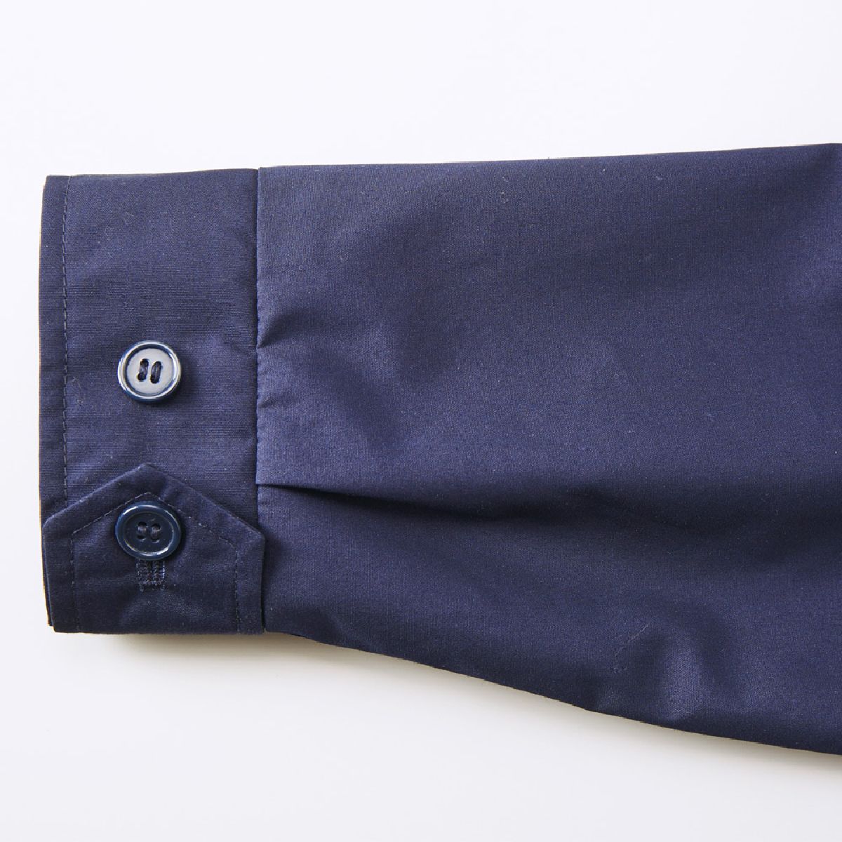 United Athle 7078-01 Works Classic Swing Top Jacket 16 The cuffs have an adjuster that can be adjusted in size