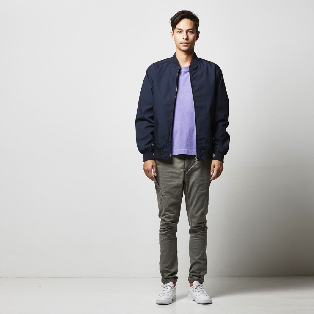 Height 182cm L size 086. Navy wearing