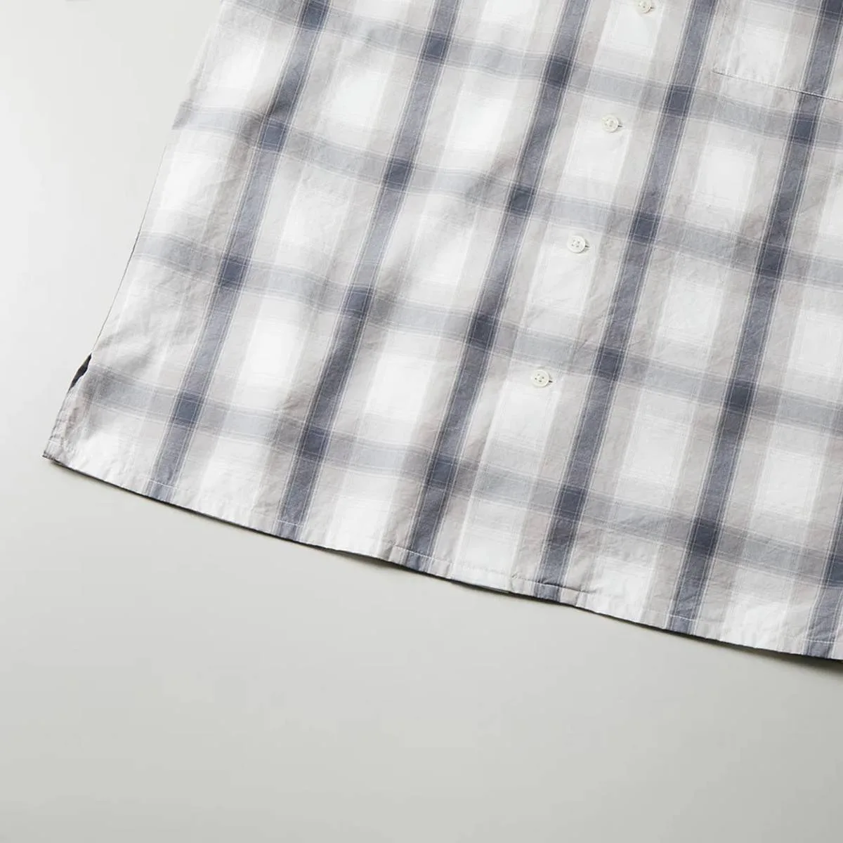 The hem is finished with a single needle.