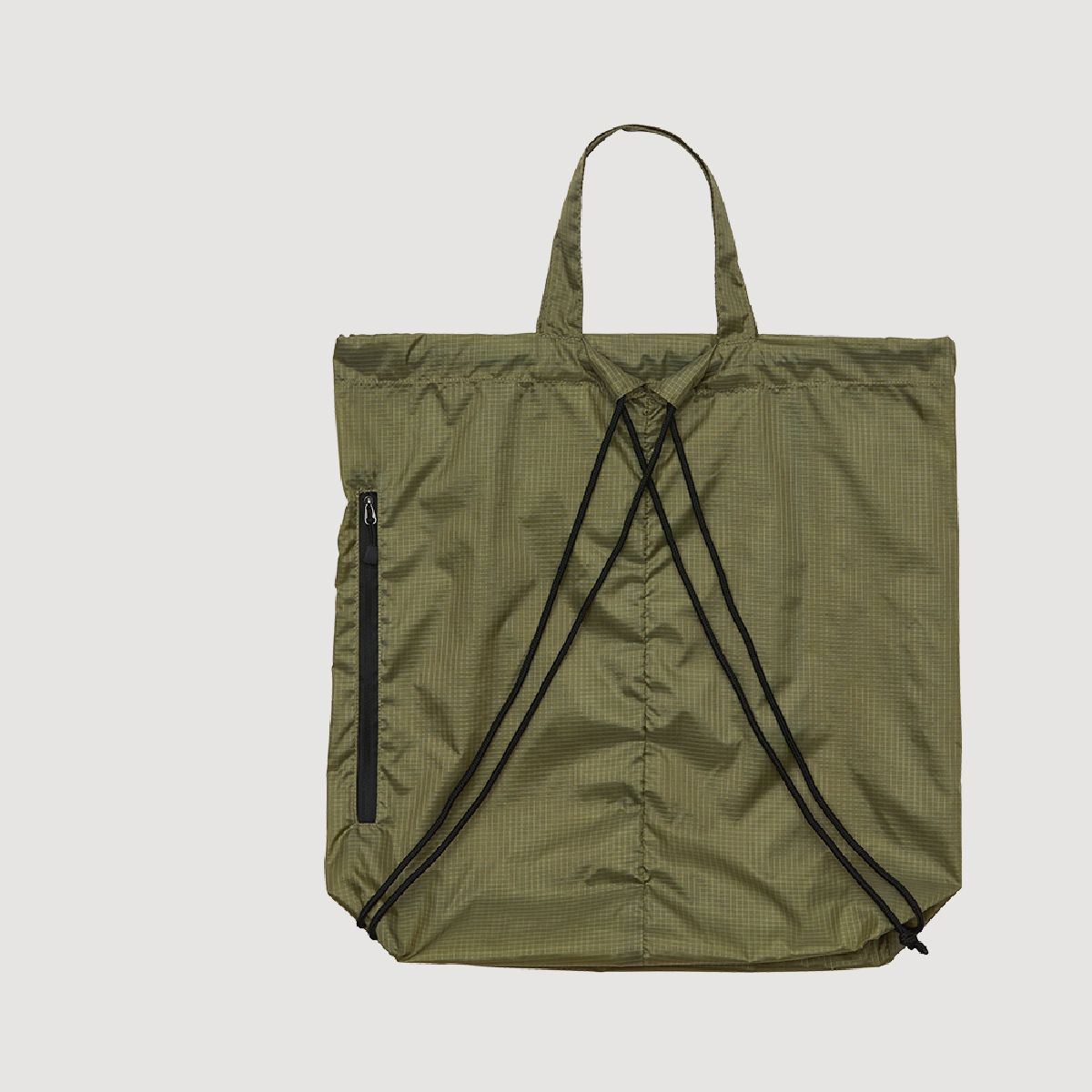 Crossing the shoulder straps prevents fraying.