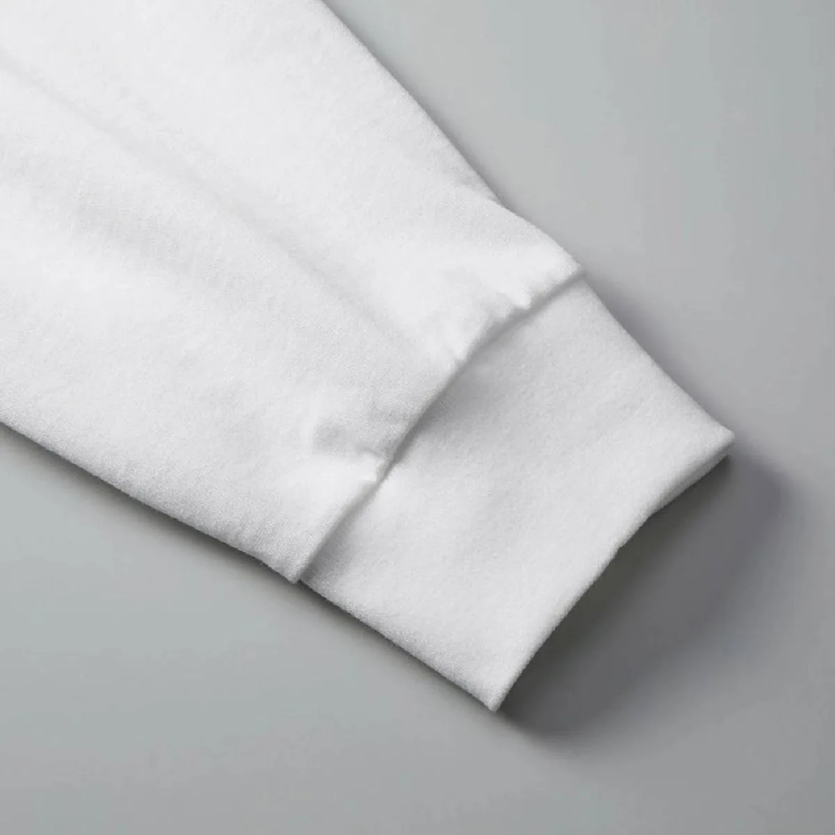 The cuffs feature a longer 2.1-inch ribbed design, and the jacket boasts a minimalist look with concealed stitching.