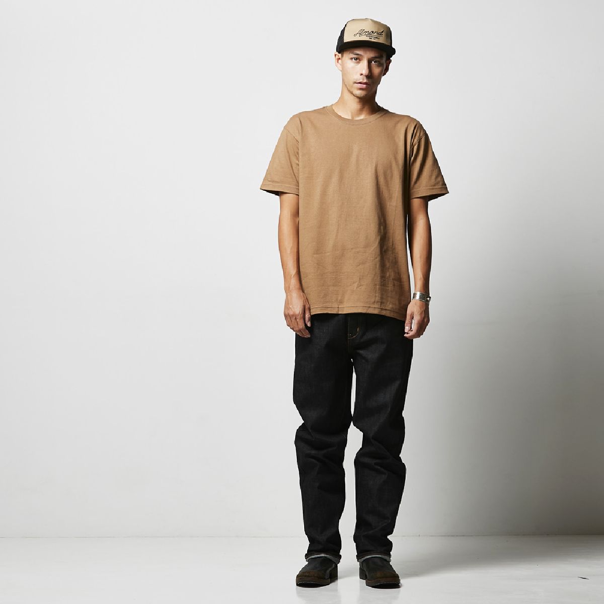 Height 182cm XL size 743. Dark camel wear