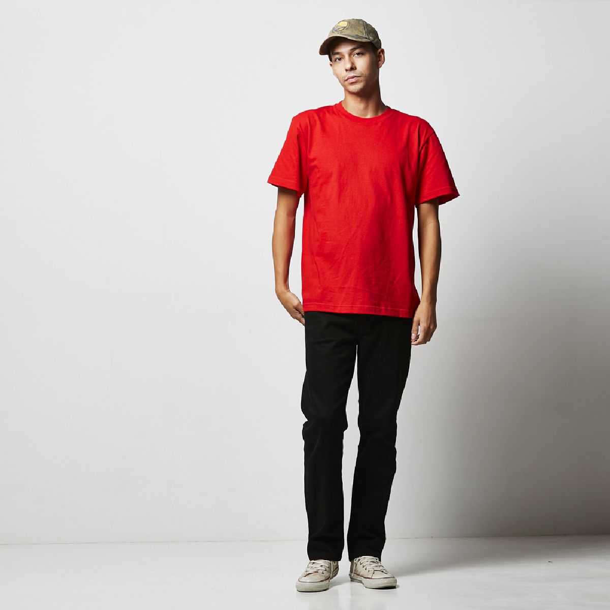 Height 182cm, wearing size L, item number 232, High Red.