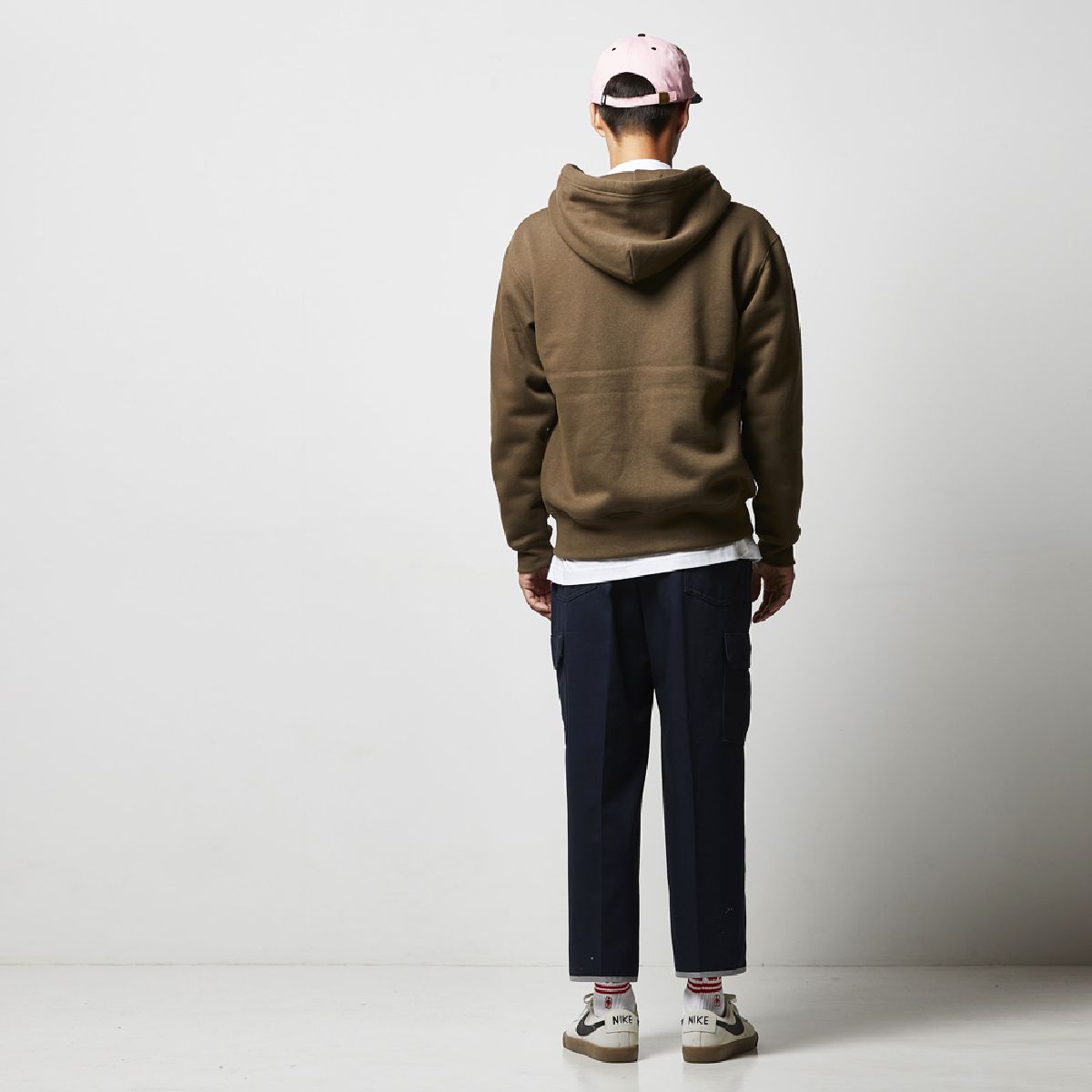 Height 182cm, Size L, Back silhouette