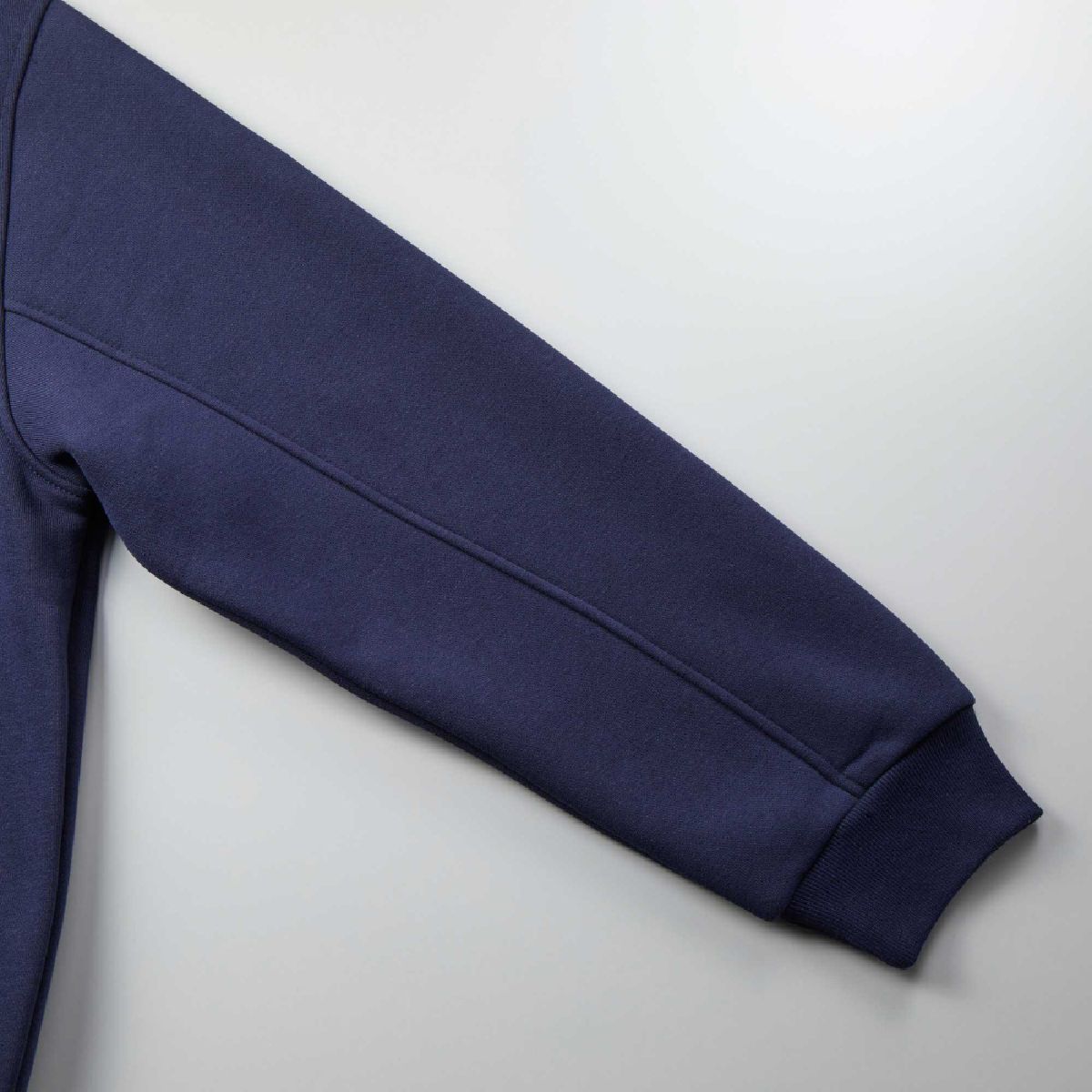 The sleeve lining has a contrasting panel.