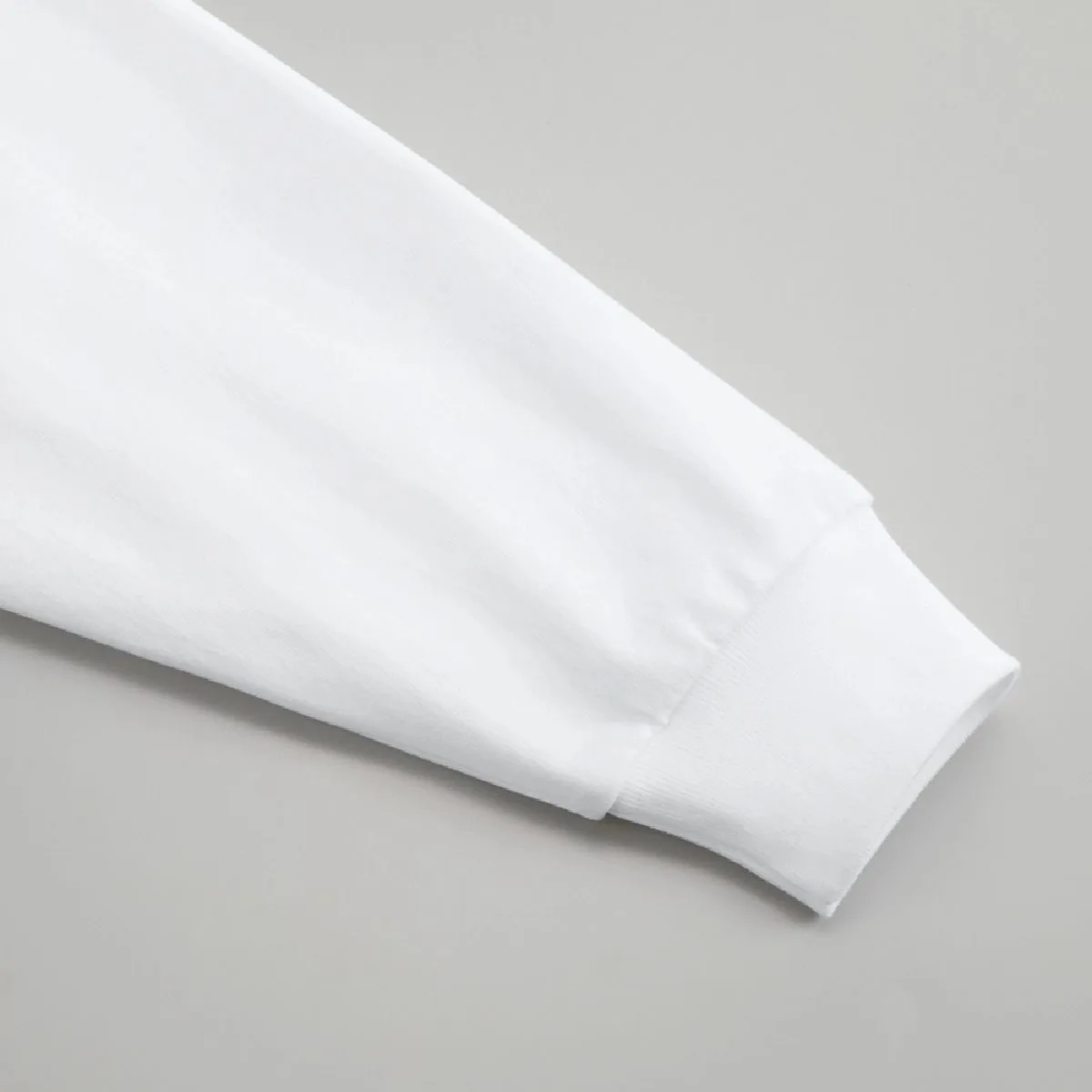 The cuffs feature a longer 2.1-inch wide ribbed design.