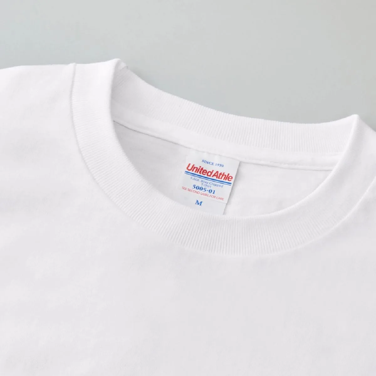 The neck ribbing is made slightly wider to enhance the fit and ensure a comfortable, non-restrictive fit.